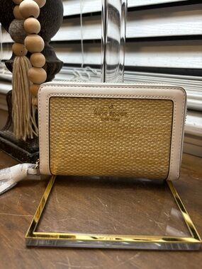 kate spade Beige Straw and Cream Zip Wallet